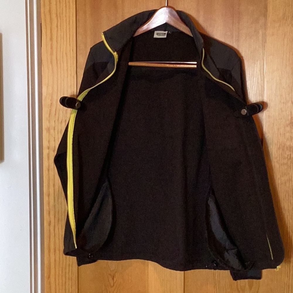 Chill Factor Performance Jacket - Picture 4 of 8